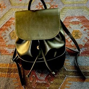 Backpack in Black by Novacas (vegan)